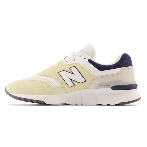 New Balance 997H CORDURA Pale Yellow Women’s Suede Athletic Running Shoes - Picture 2 of 6